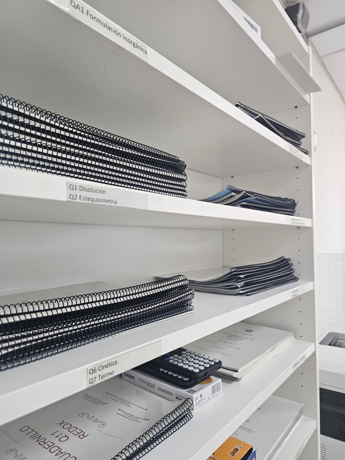Material de estudio en la sede de Argüelles
